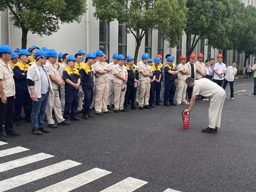 “人人講安全、個個會應急”——上海創力集團開展“安全月”消防演習活動(圖2)